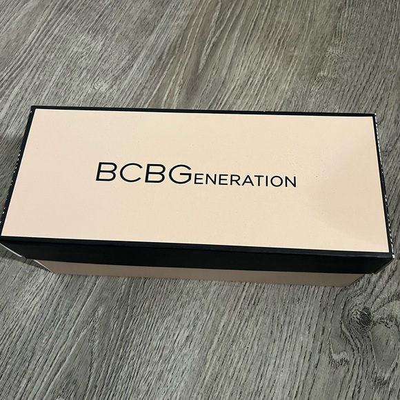 BCBGeneration Women's Black and White Slide Sandals - Picture 5 of 5